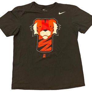 Nike Golf Tiger Woods Frank Club Head Cover Black Tee T-Shirt Men's Size Medium